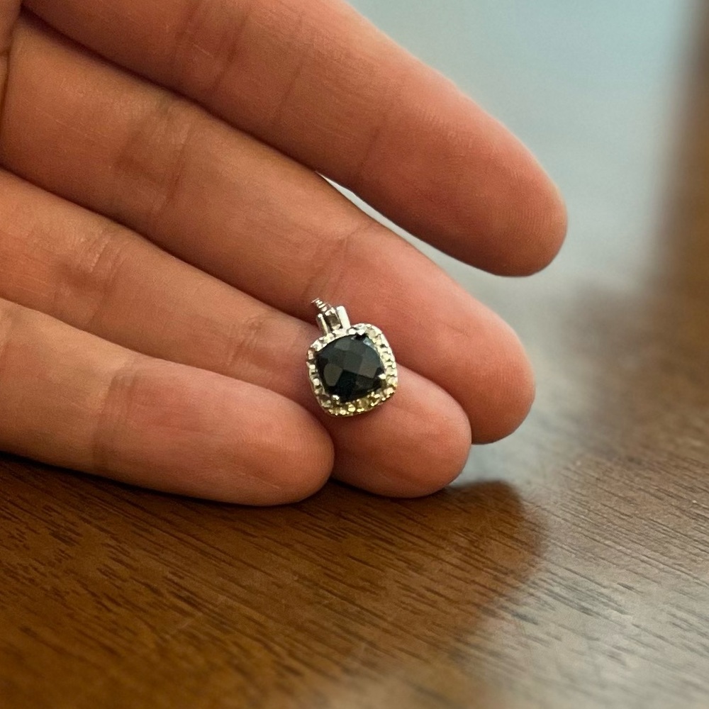 Black stone pendent with diamonds